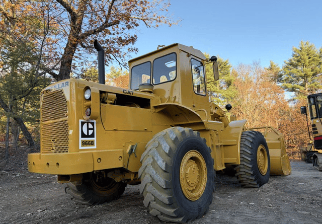 Image of Caterpillar 966B equipment image 2