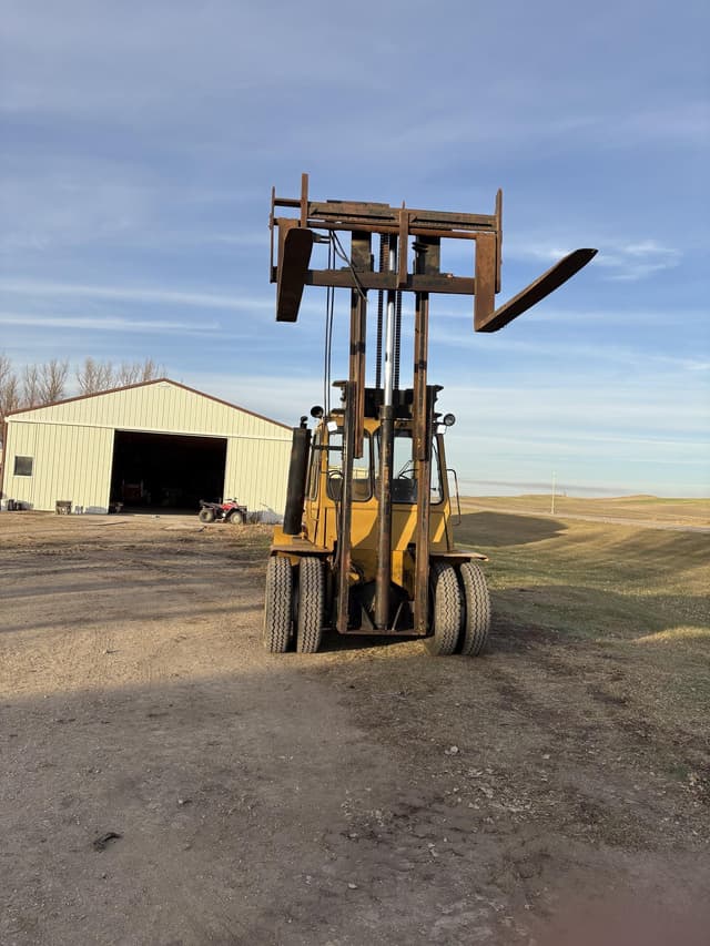 Image of Caterpillar V200B equipment image 3