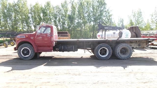 Image of Chevrolet C60 equipment image 3