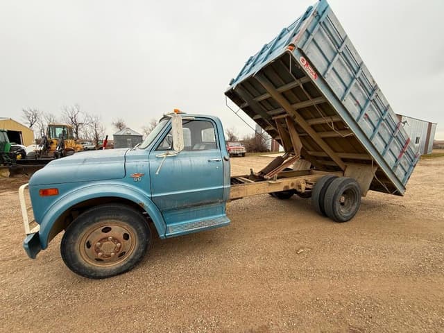 Image of Chevrolet C50 equipment image 4