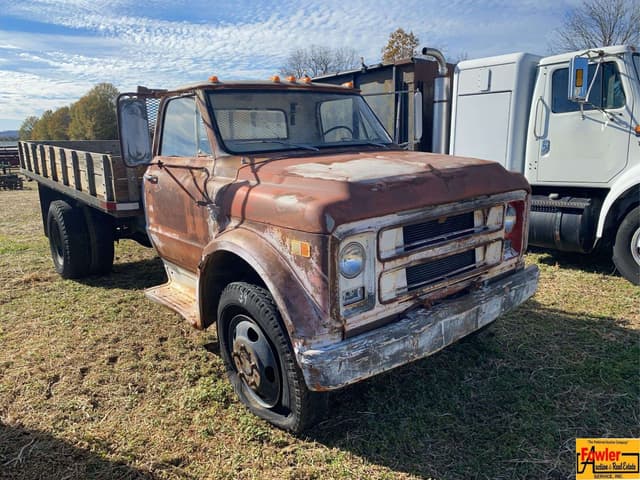 Image of Chevrolet C50 equipment image 1