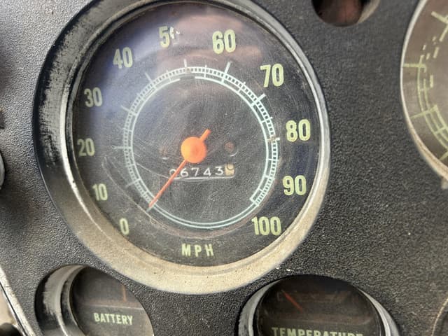 Image of Chevrolet C60 equipment image 2