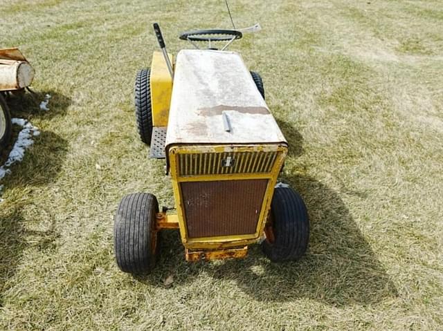 Image of Cub Cadet 125 equipment image 2