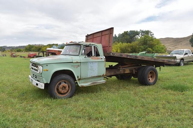 Image of Dodge 500 equipment image 1