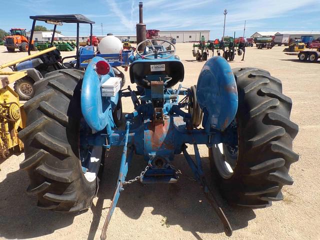 Image of Ford 3000 equipment image 4