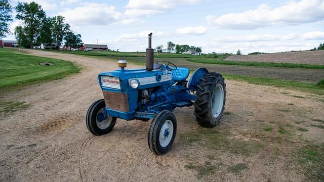 Image of Ford 3000 equipment image 1