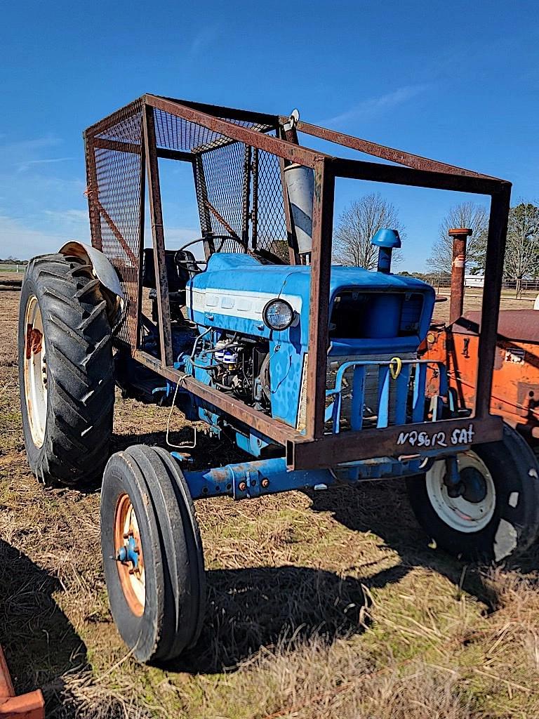 Image of Ford 4000 Primary image