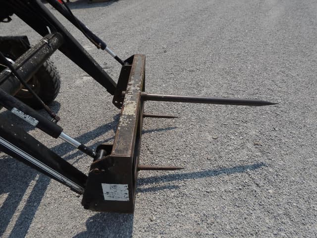 Image of Ford 5000 equipment image 4