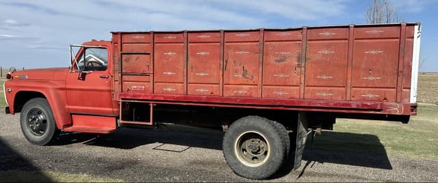 Image of Ford 600 equipment image 1