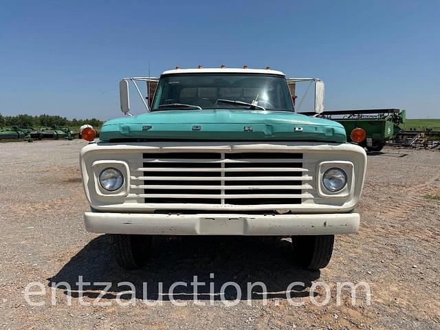 Image of Ford 600 equipment image 1