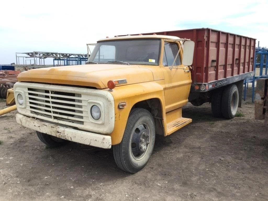 Image of Ford 600 Primary image