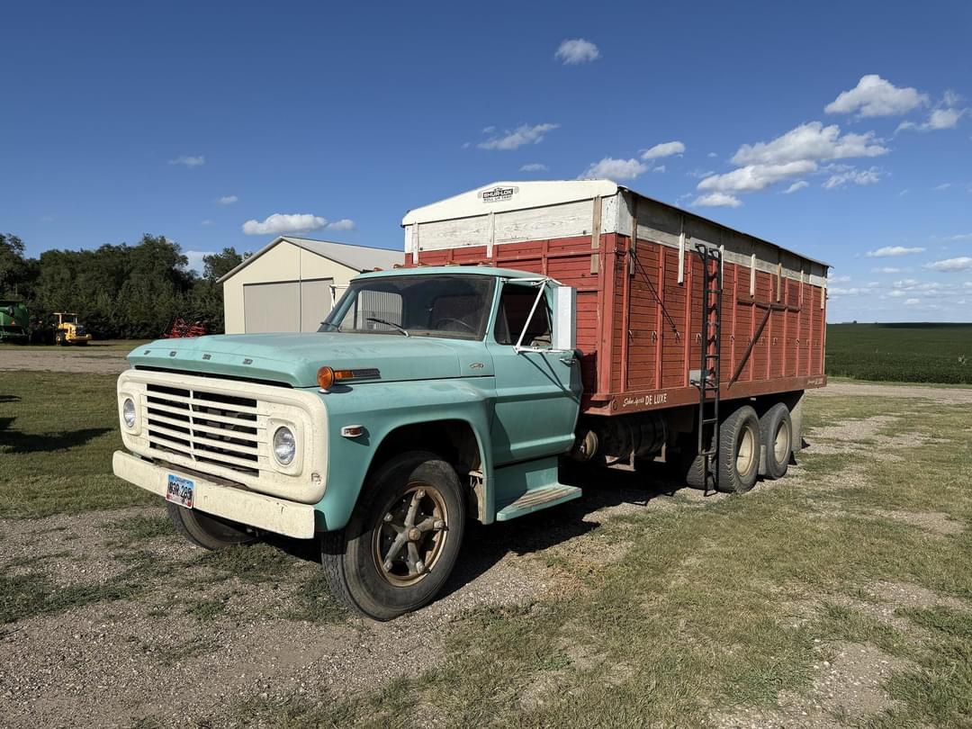Image of Ford F600 Primary image