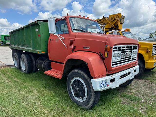 Image of GMC 7500 equipment image 2