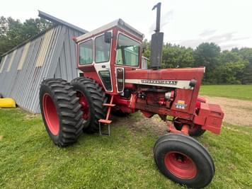 Main image International Harvester 856