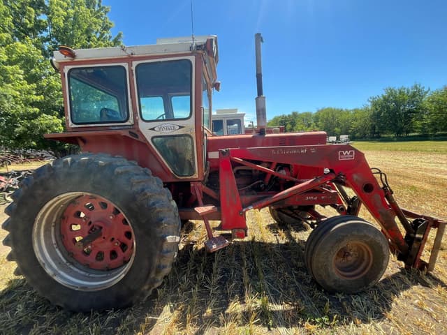 Image of International Harvester 856 equipment image 2