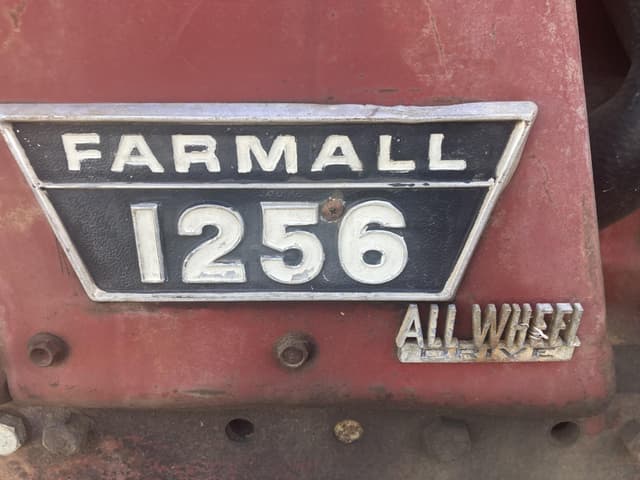 Image of International Harvester 1256 equipment image 3