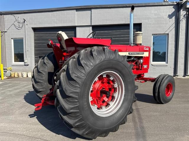 Image of International Harvester 1256 equipment image 4