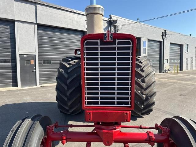 Image of International Harvester 1256 equipment image 1