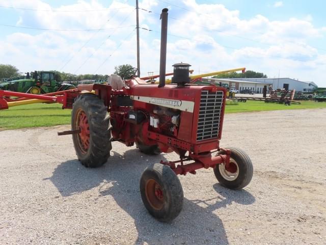 Image of International Harvester 1256 equipment image 3