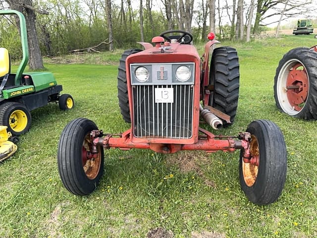 Image of International Harvester 444 equipment image 1