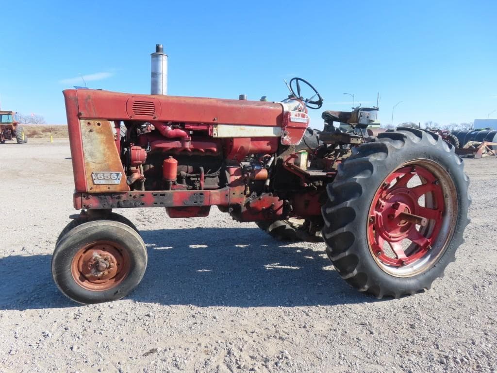 Image of International Harvester 656 Primary image