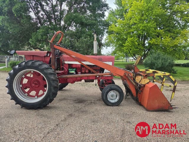 Image of International Harvester 656 equipment image 2