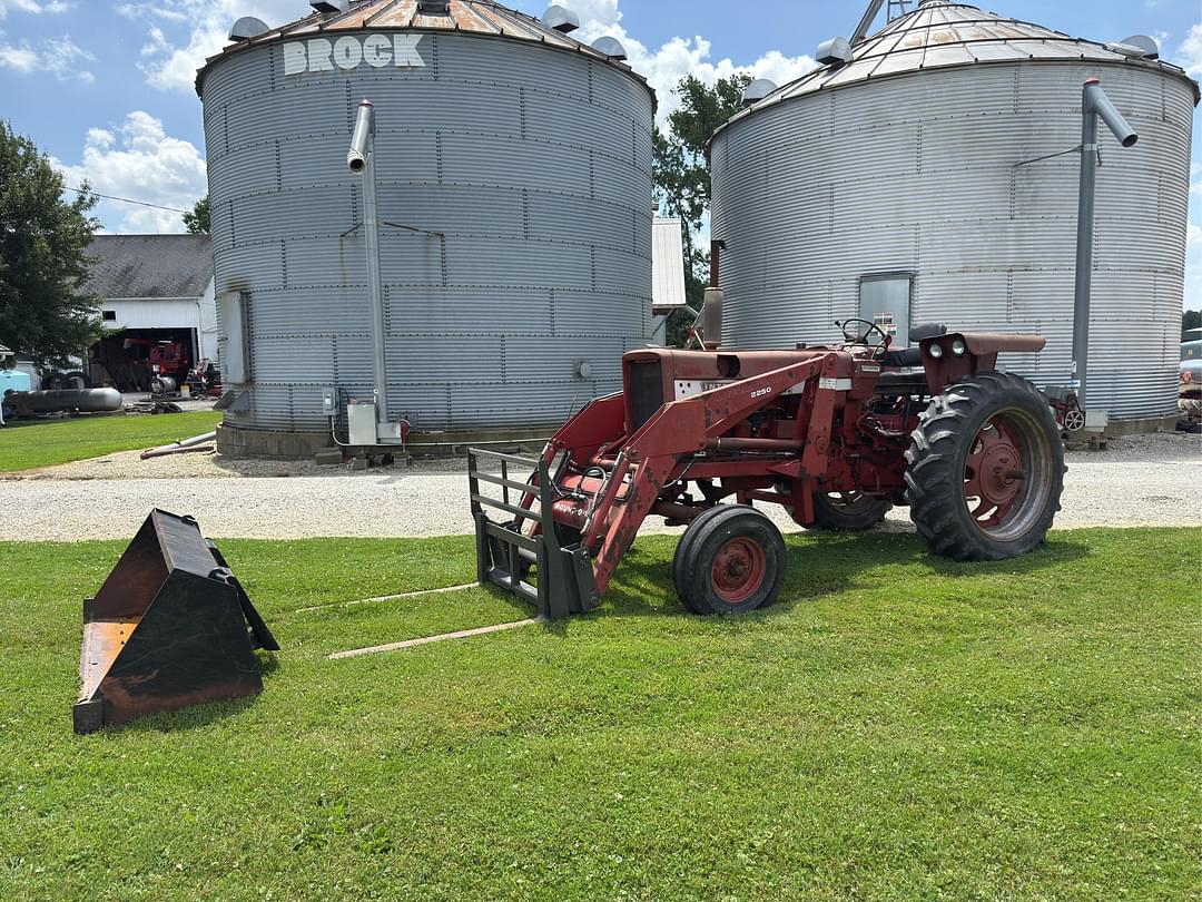 Image of International Harvester 656 Primary image