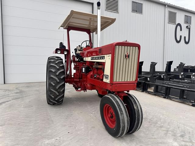 Image of International Harvester 706 equipment image 1