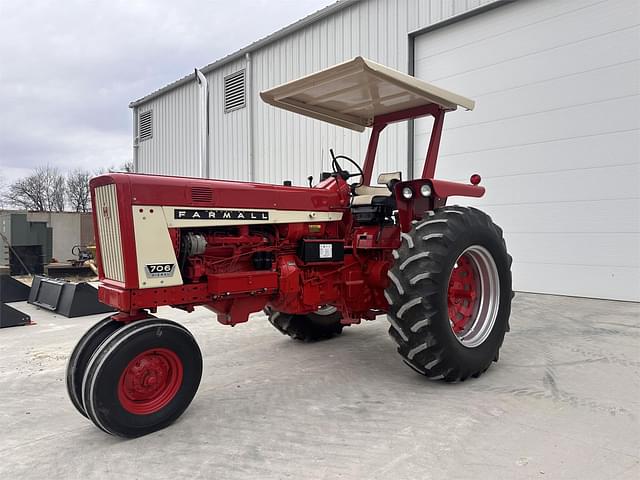 Image of International Harvester 706 equipment image 3