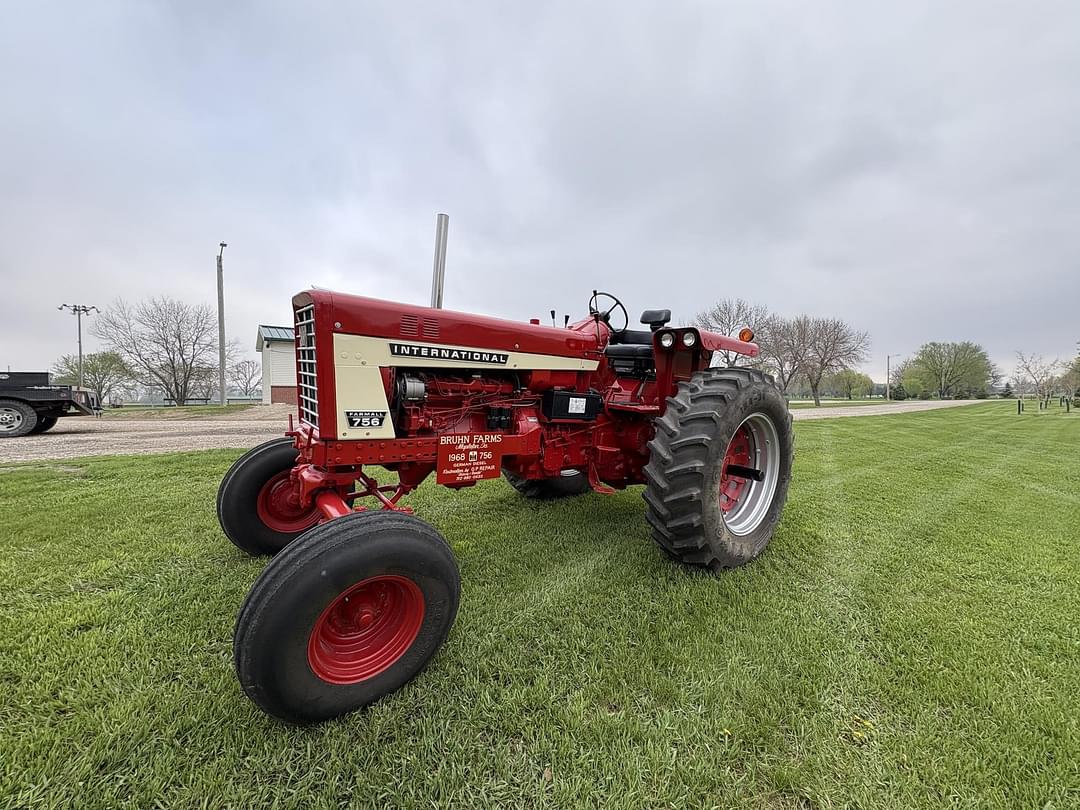 Image of International Harvester 756 Primary image