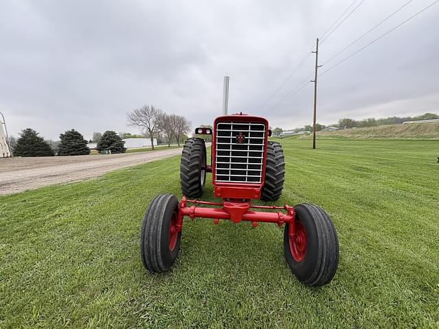Image of International Harvester 756 equipment image 1