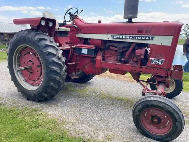 Image of International Harvester 756 equipment image 3