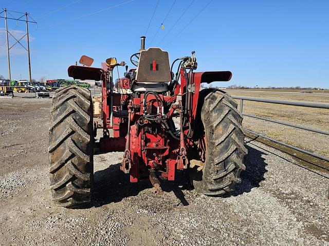 Image of International Harvester 756 equipment image 4