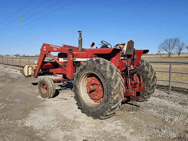 Image of International Harvester 756 equipment image 3