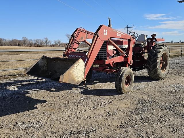 Image of International Harvester 756 equipment image 1