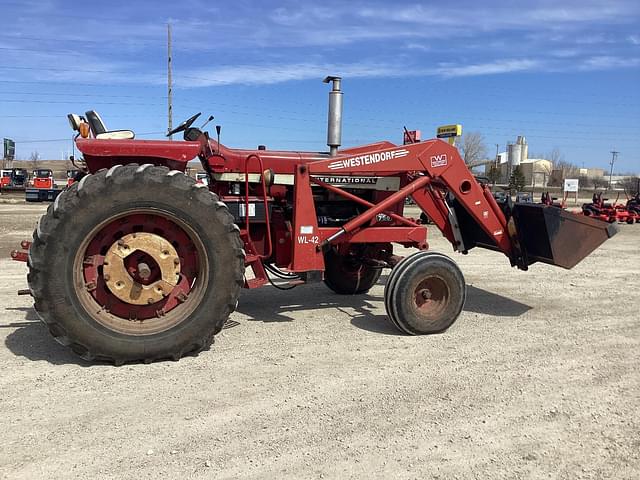 Image of International Harvester 756 equipment image 2