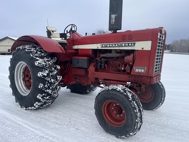 Image of International Harvester 856 equipment image 1