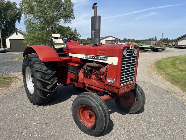 Image of International Harvester 856 equipment image 1