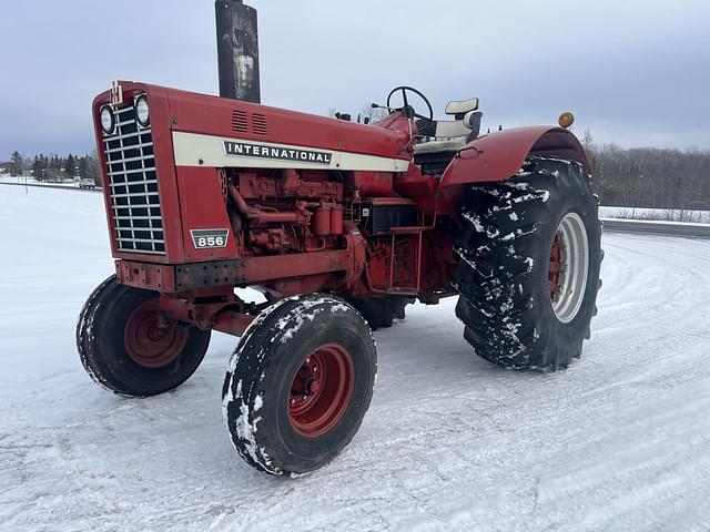 Image of International Harvester 856 equipment image 4