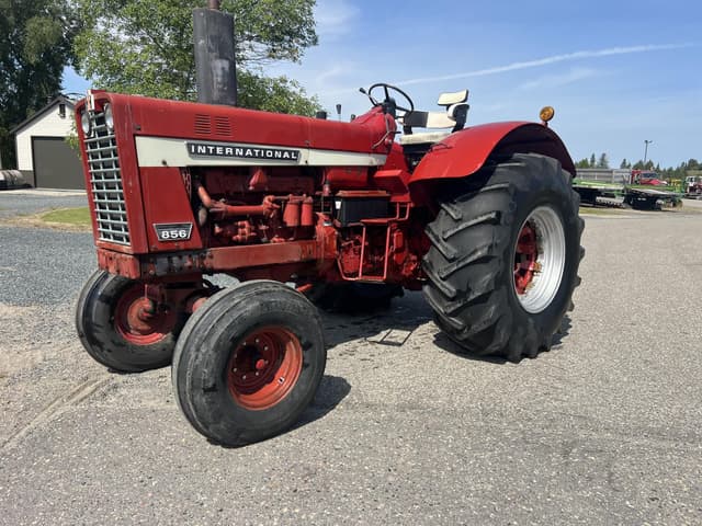 Image of International Harvester 856 equipment image 3