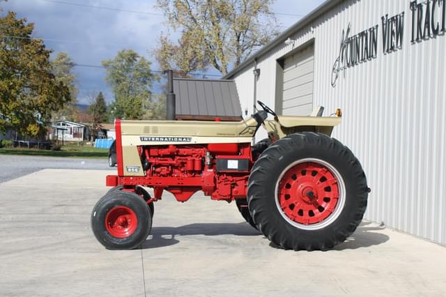 Image of International Harvester 856 equipment image 2