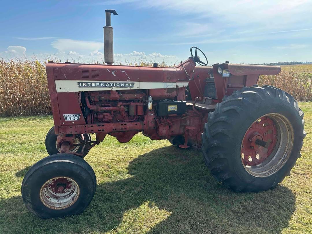 Image of International Harvester 856 Primary image