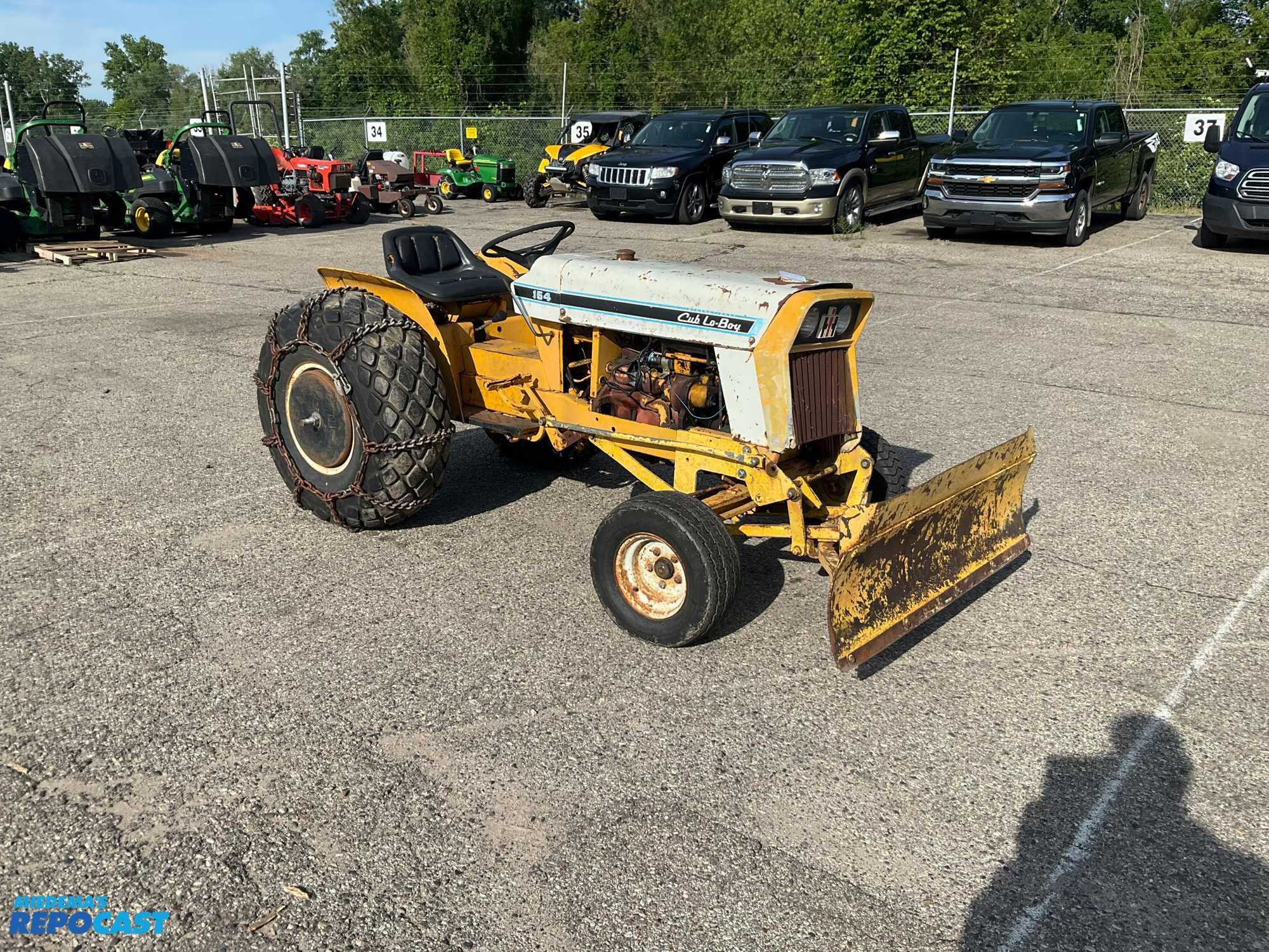 Main image International Harvester Cub 154 Lo-Boy