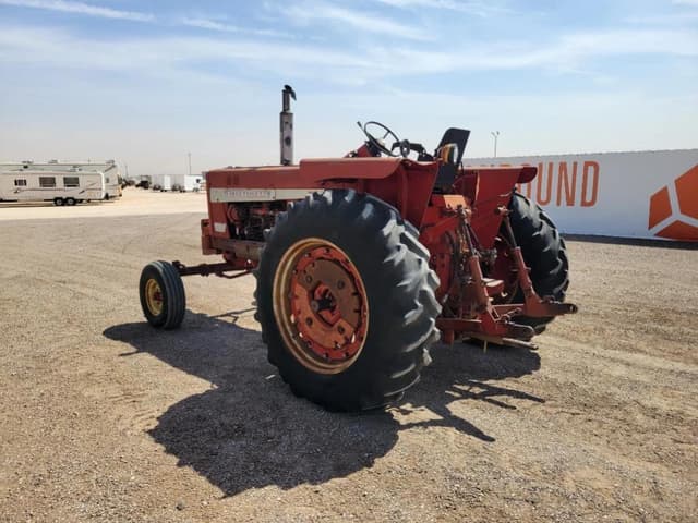 Image of International Harvester 756 equipment image 2