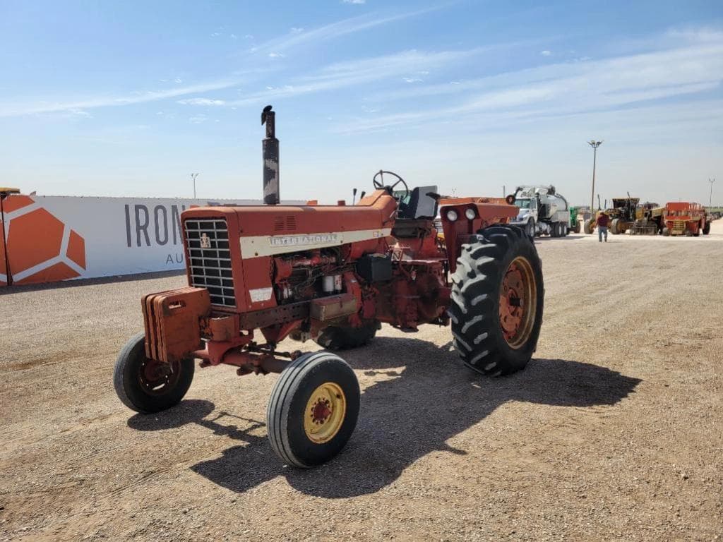 Image of International Harvester 756 Primary image