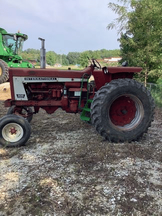 Main image International Harvester 806
