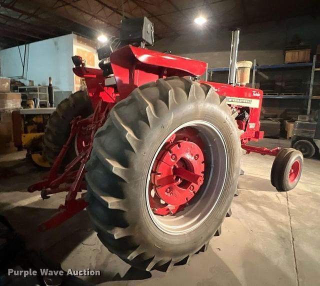 Image of International Harvester 1256 equipment image 4