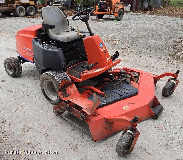 Image of Jacobsen T528D equipment image 2