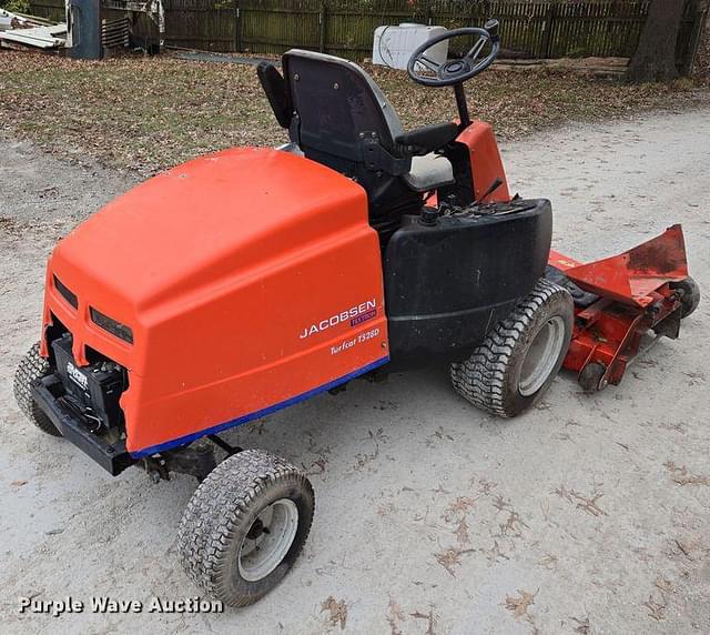 Image of Jacobsen T528D equipment image 4