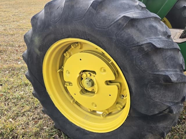Image of John Deere 4020 equipment image 3